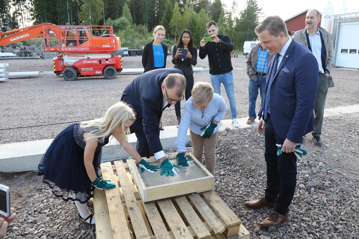 Statsminister Sipilä la sin hand på nybygget